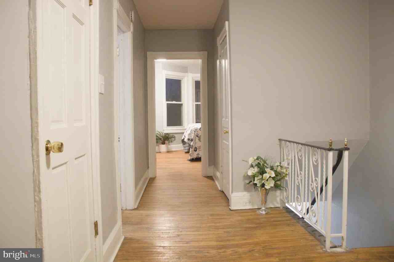 936 Carteret Ave - Photo 5 of 31