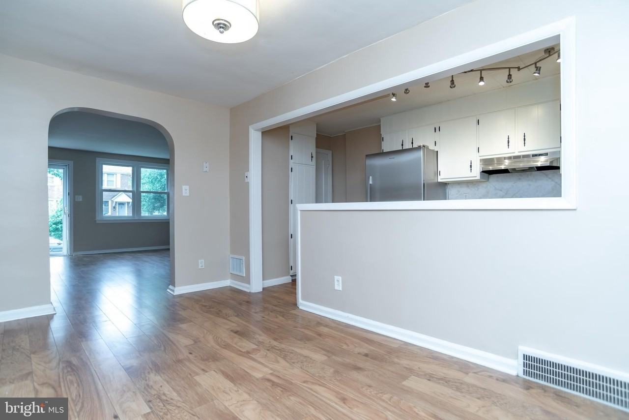 797 3rd Ave - Photo 7 of 39