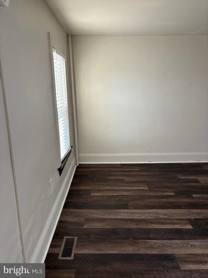 747 S Lime St - Photo 4 of 21