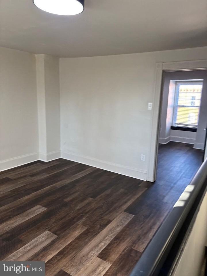 747 S Lime St - Photo 5 of 21