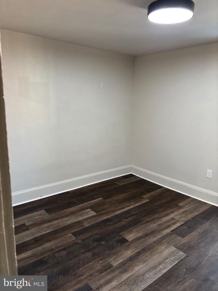 747 S Lime St - Photo 6 of 21