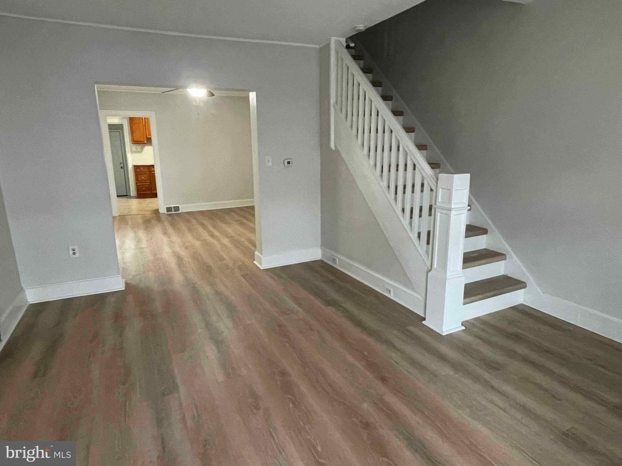 1235 Maple St - Photo 3 of 24