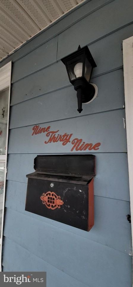 939 W Pine St - Photo 3 of 23