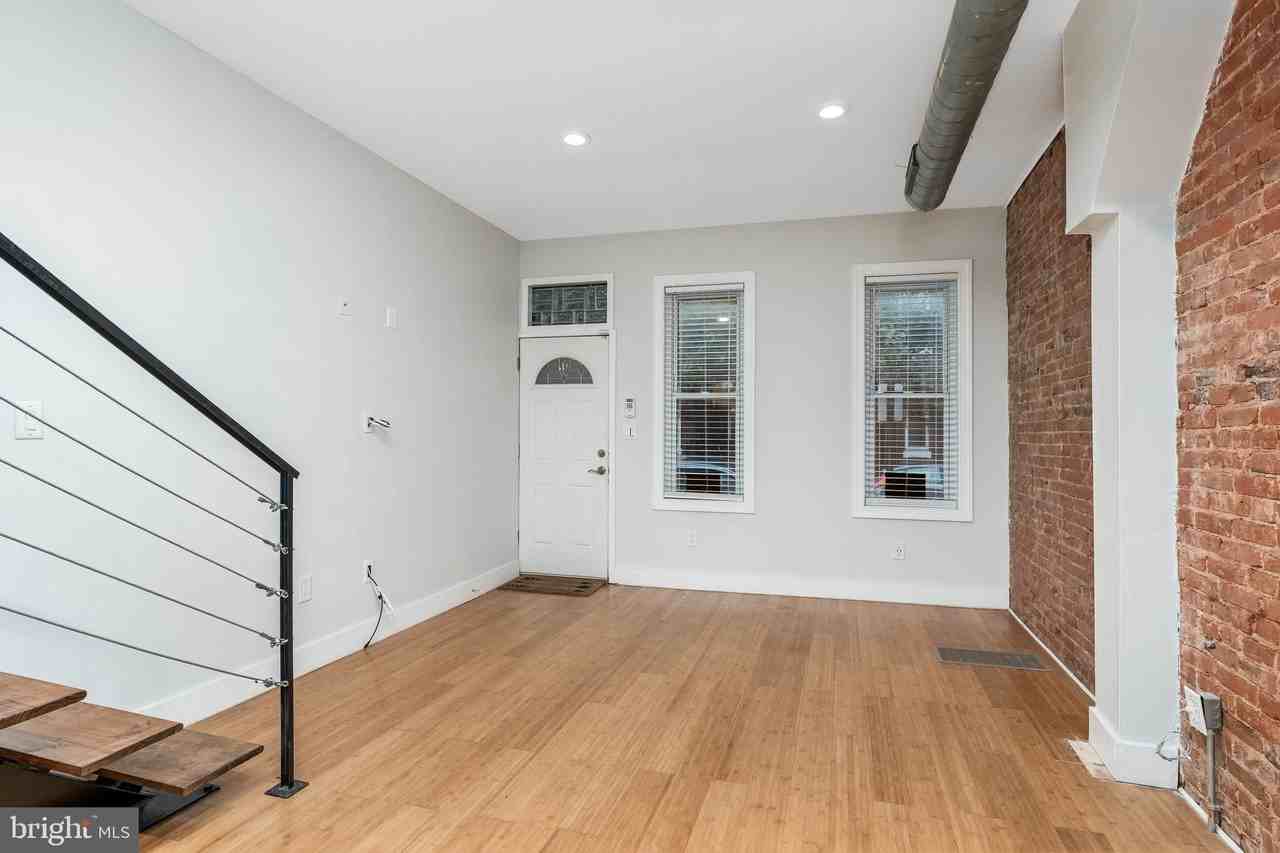 457 Moyer St - Photo 4 of 25