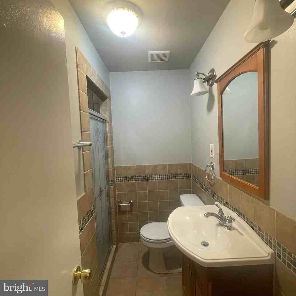 764 S 4th St ## 66 - Photo 6 of 9