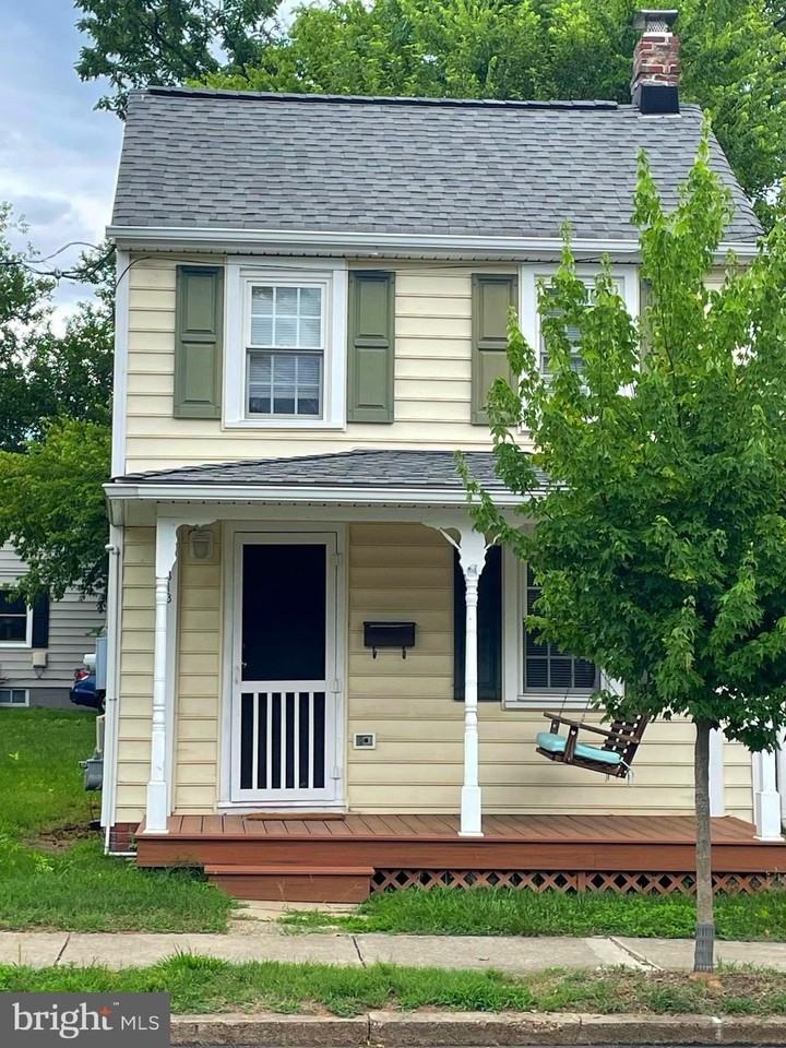 1813 Washington Ave - Photo 2 of 15