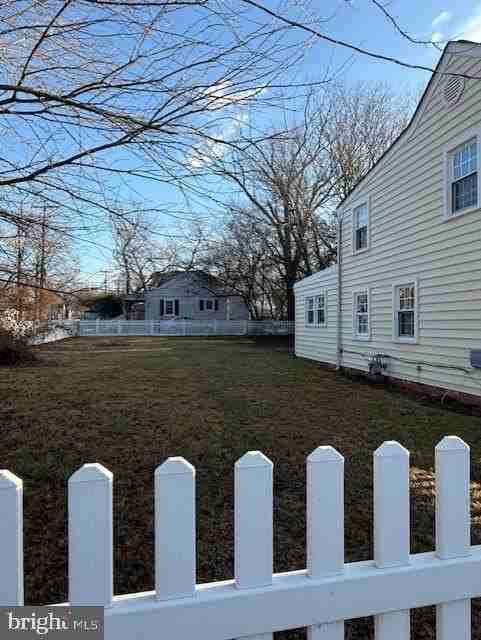 1813 Washington Ave - Photo 3 of 15