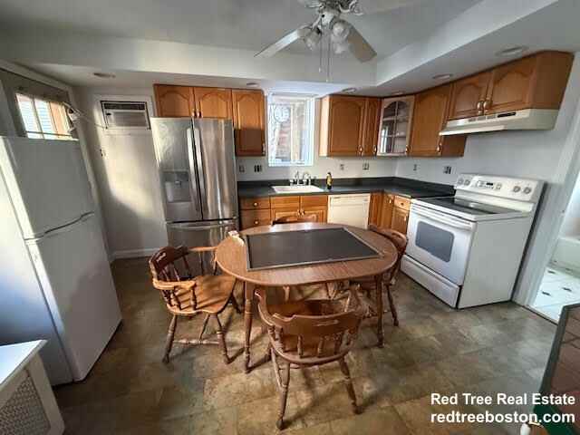 60 Haines St - Photo 4 of 10