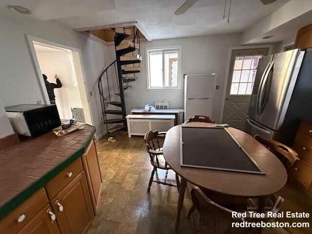 60 Haines St - Photo 5 of 10