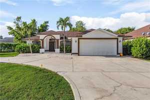 featured image of 27300 Imperial Oaks Cir