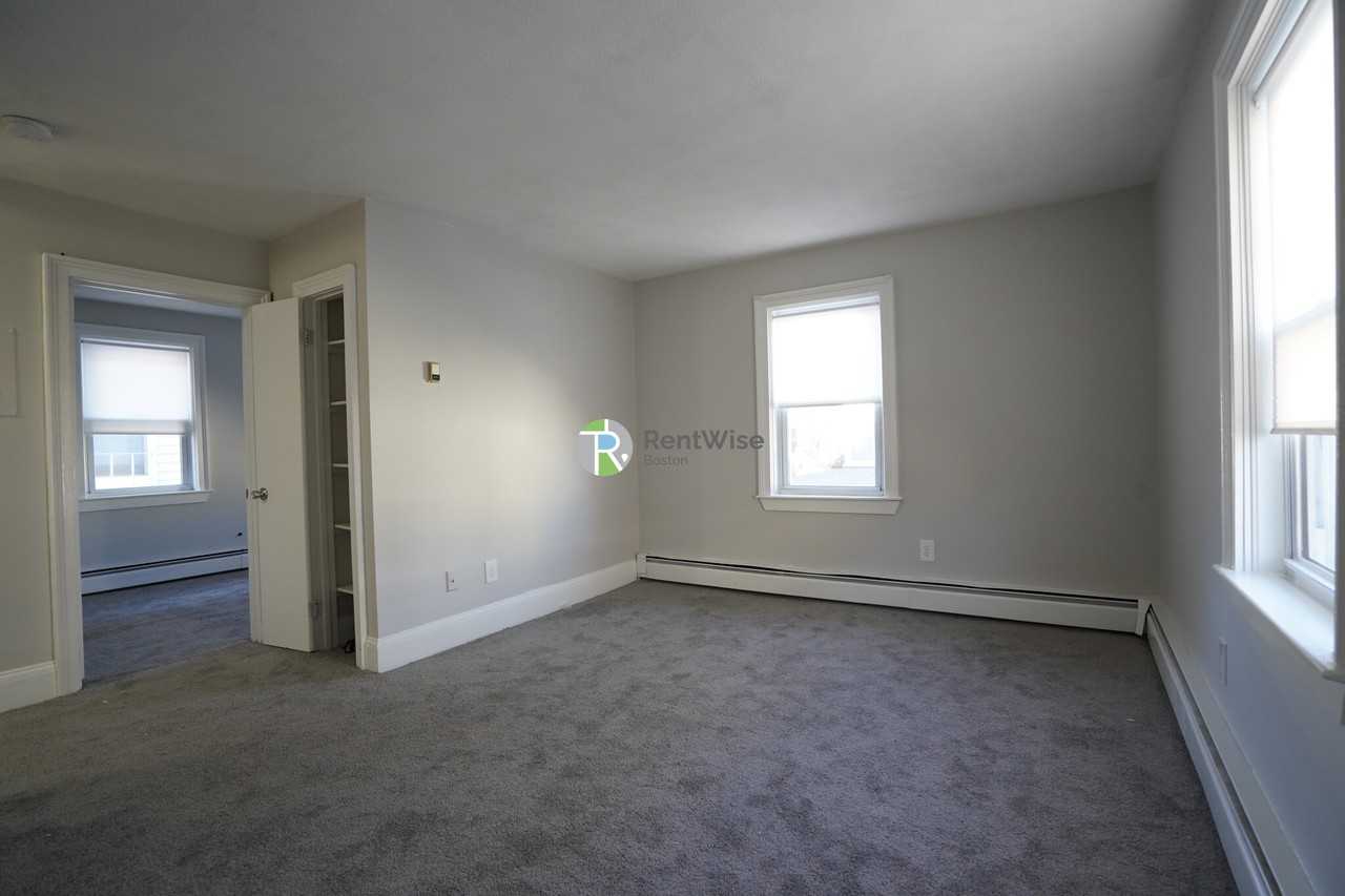 3 Winship Pl - Photo 2 of 25