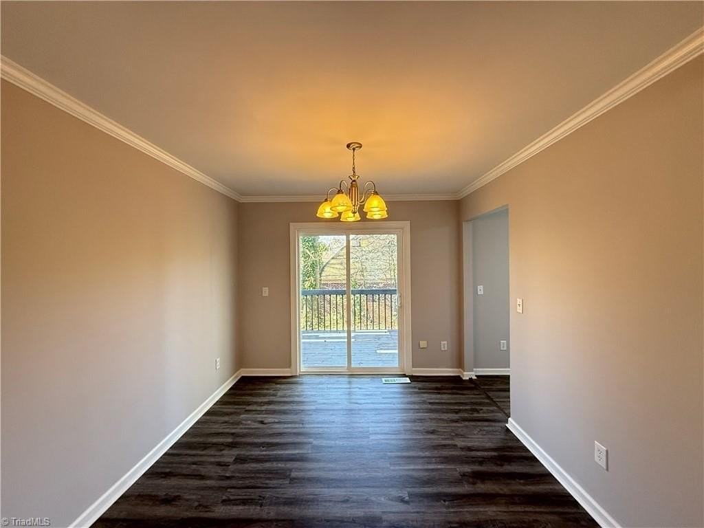 205 Guinevere Ct - Photo 6 of 24