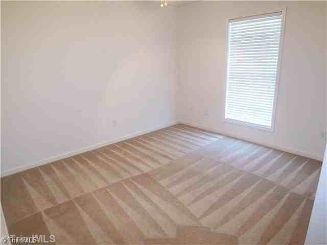 203 Nelson St Apt A - Photo 6 of 12