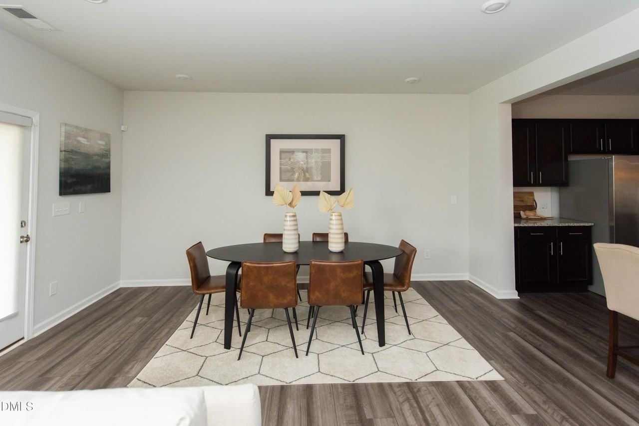 3133 Montlawn Pl - Photo 3 of 37