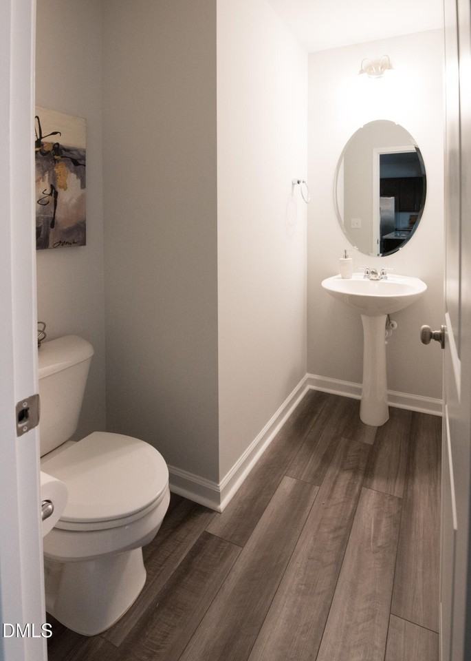 3133 Montlawn Pl - Photo 5 of 37