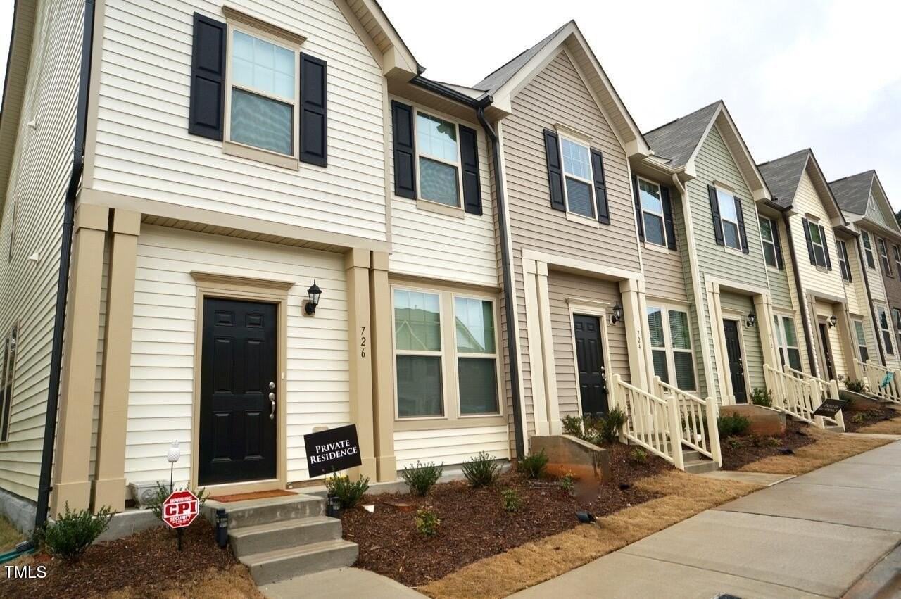 724 Maypearl Ln - Photo 3 of 21