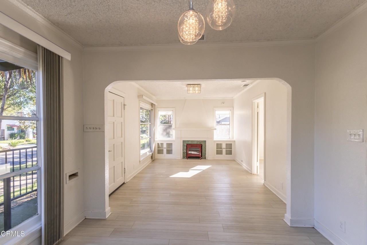 927 N Catalina Ave - Photo 6 of 31