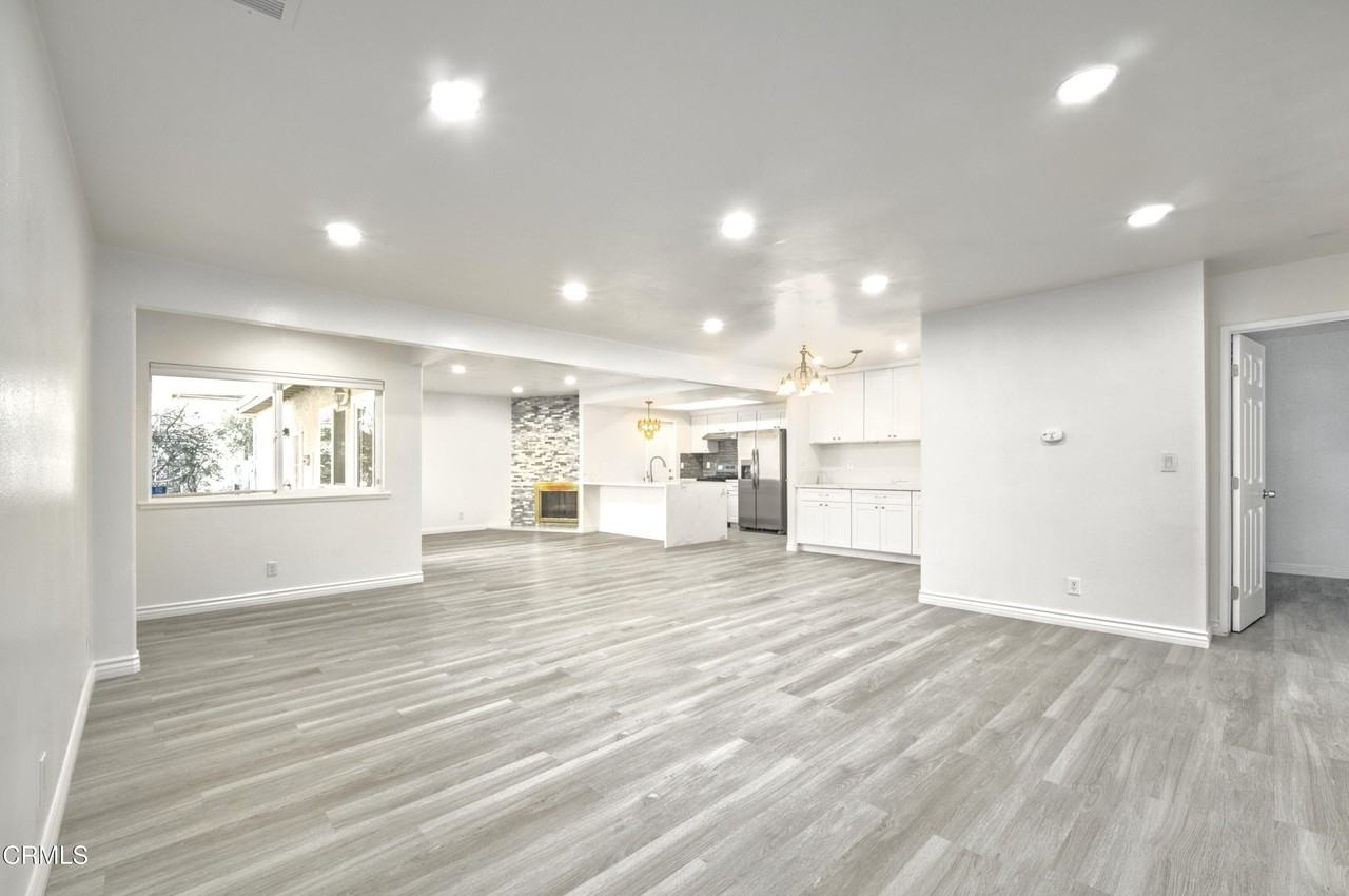 3330 Ketch Ave - Photo 3 of 19