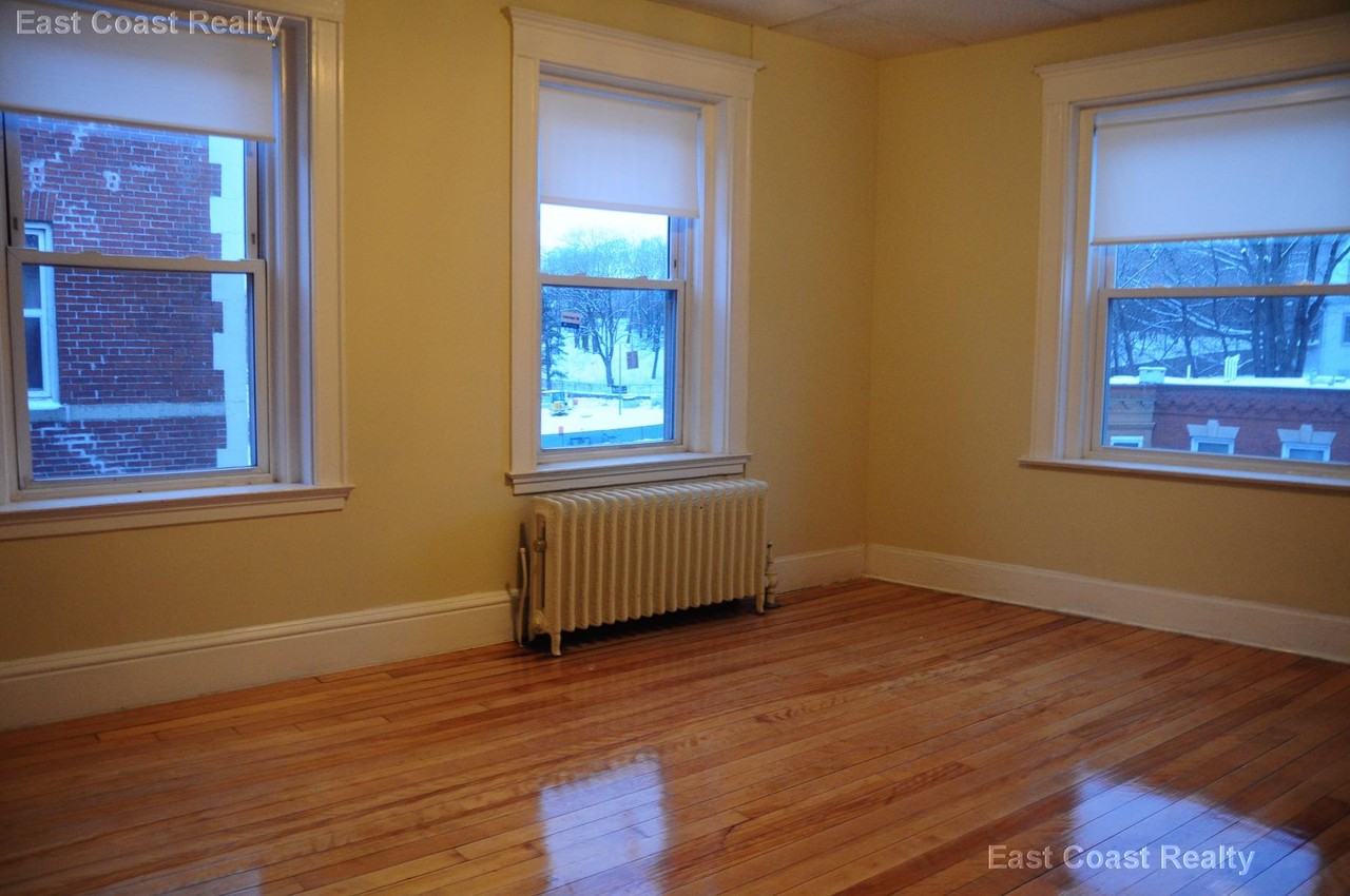 218 South St #8 - Photo 6 of 26