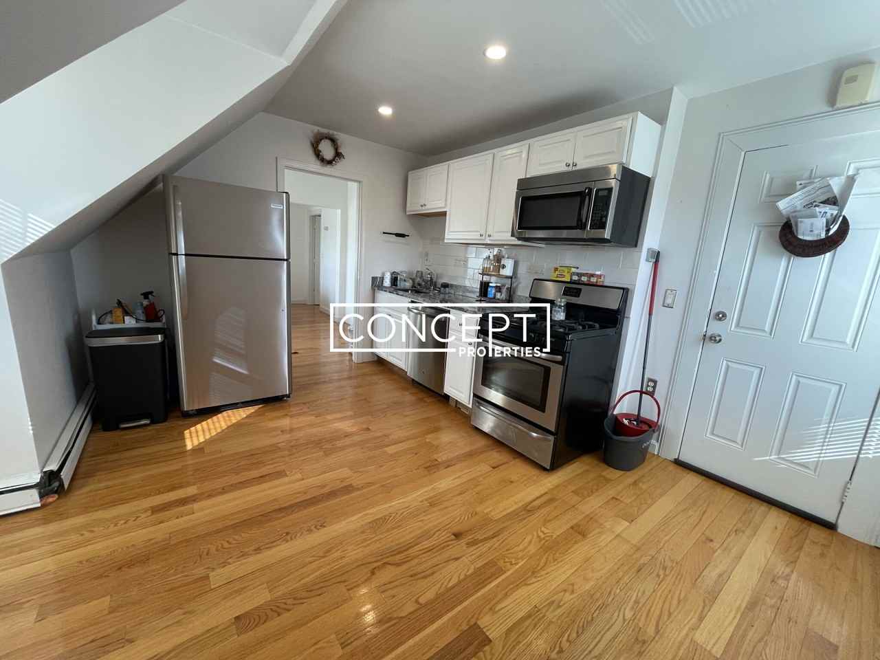 648 Columbia Rd #2TS - Photo 4 of 14