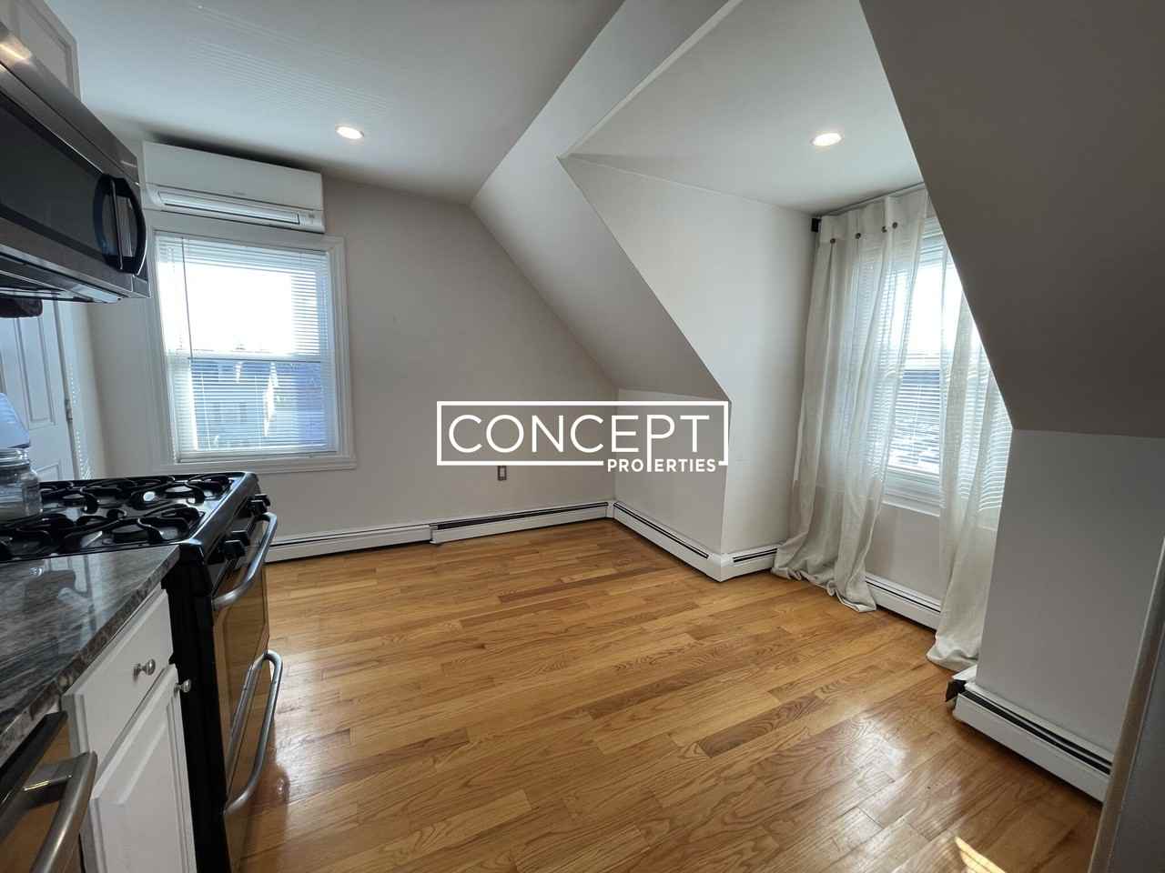 648 Columbia Rd #2TS - Photo 5 of 14