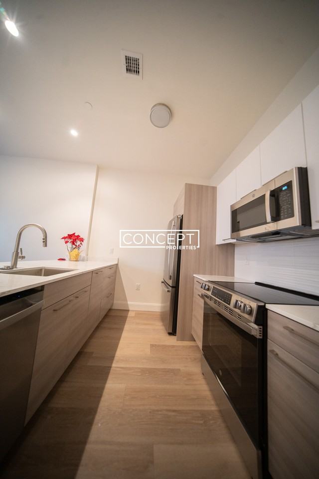 1079 Commonwealth Ave #345 - Photo 3 of 9