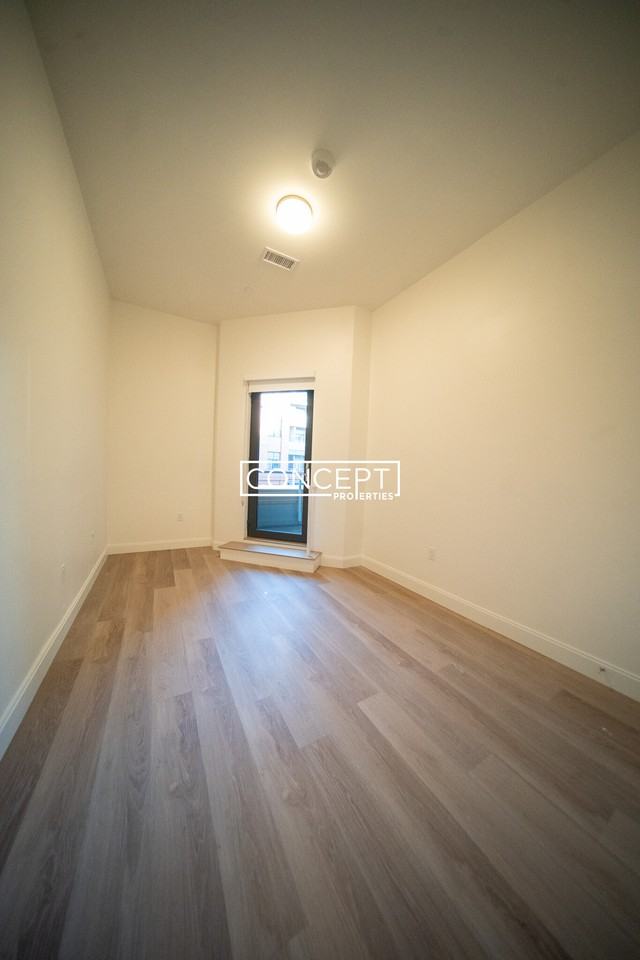 1079 Commonwealth Ave #345 - Photo 6 of 9