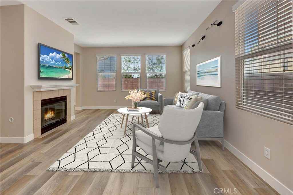 35857 Gatineau St - Photo 6 of 38