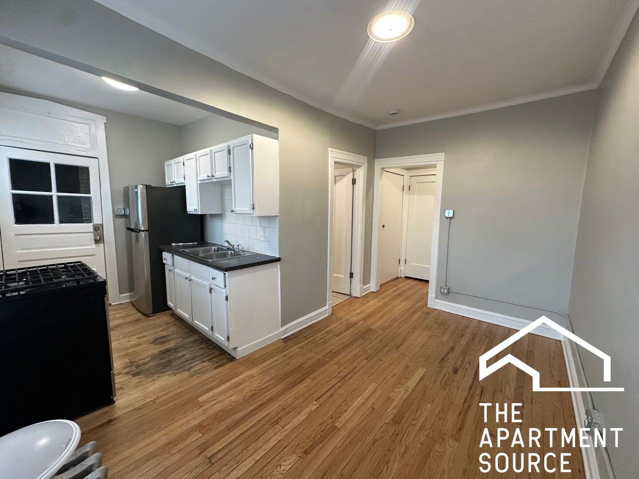 4902 N Saint Louis Ave #2E - Photo 2 of 8