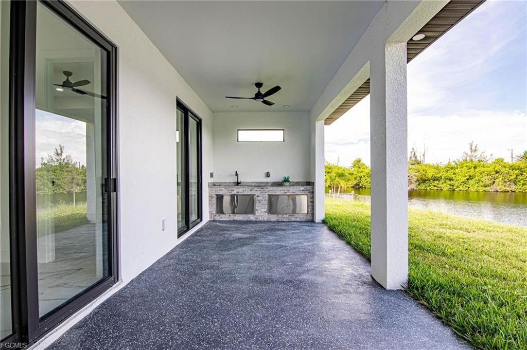 829 Nw 29th Ave - Photo 5 of 8