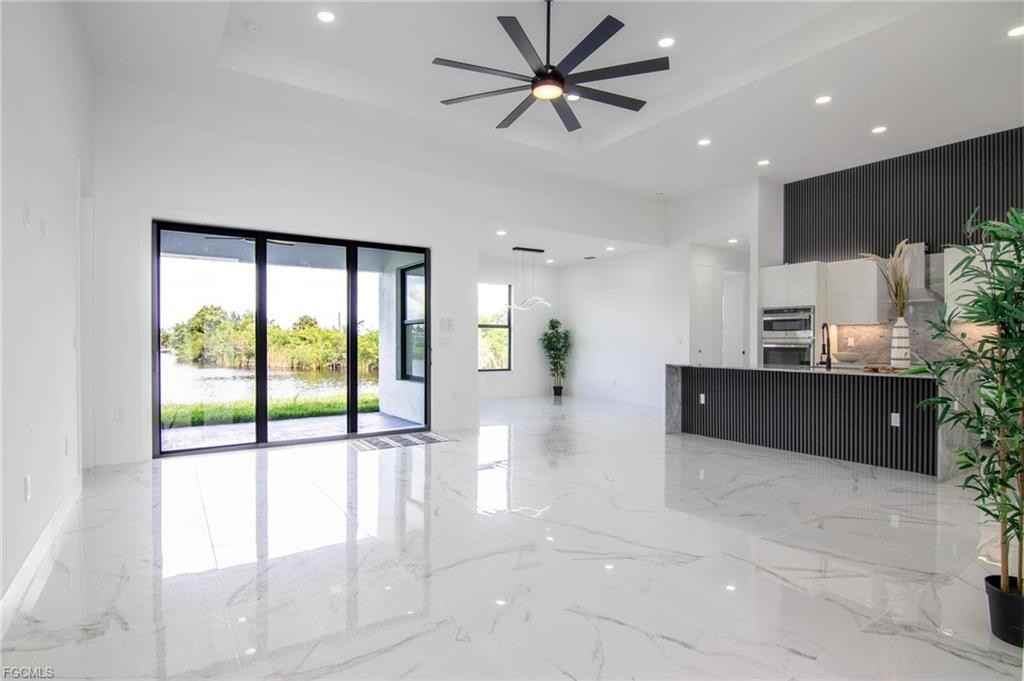 829 Nw 29th Ave - Photo 6 of 8