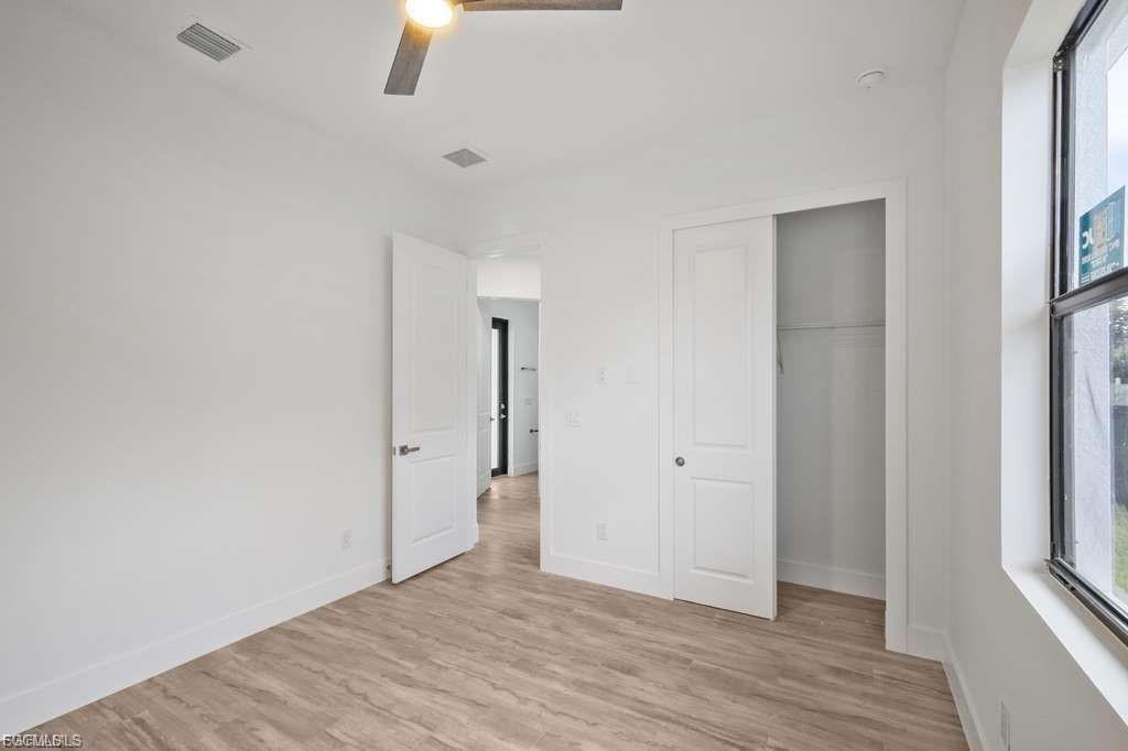 812 Homestead Rd S - Photo 4 of 8