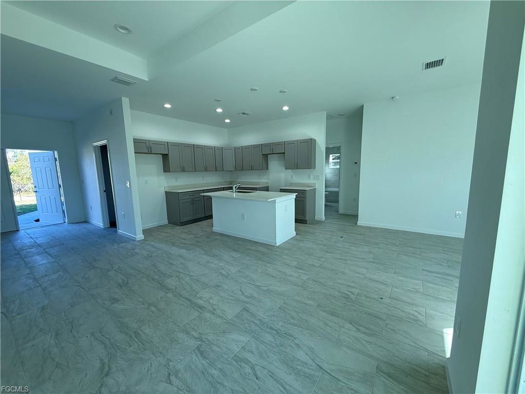 1906 Vesper Ct - Photo 4 of 8