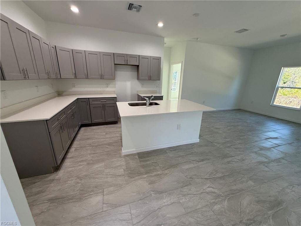 1853 Norma Ct - Photo 2 of 8