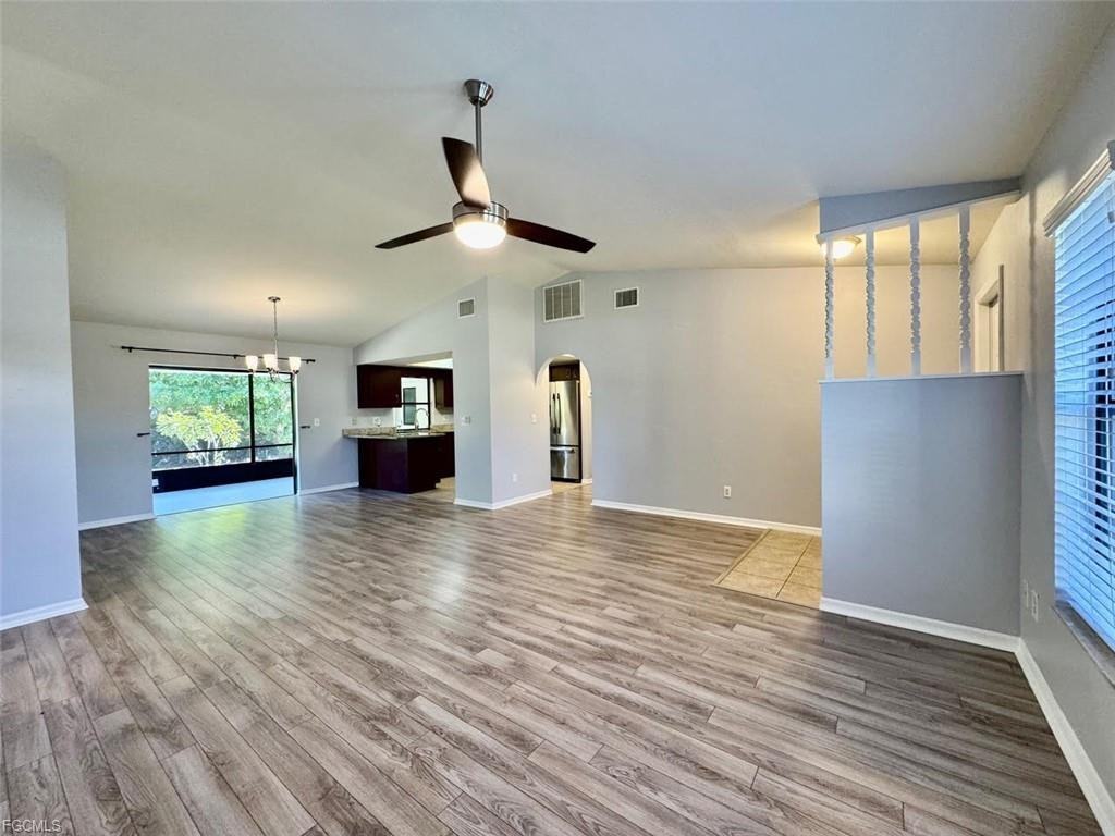 3725 Sw 6th Ave - Photo 2 of 8