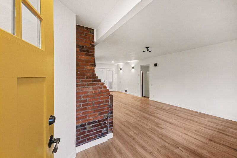 2658 35th Ave W - Photo 5 of 26