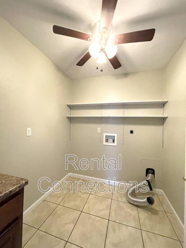 601 Heritage Dr - Photo 3 of 14