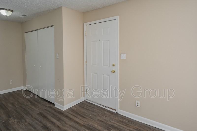 3330 Meridian St N #205 - Photo 2 of 26