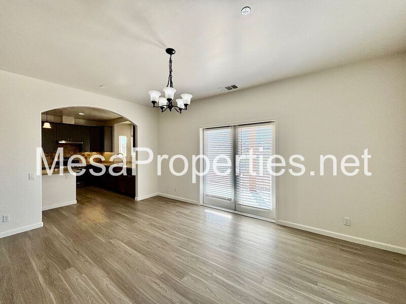 6087 Elsinore Rd - Photo 4 of 23