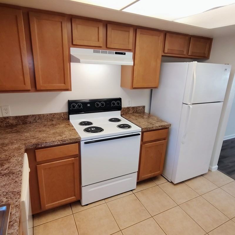 2820 Dupont St S #201 - Photo 3 of 12