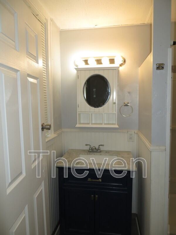 191 Hampshire St #1 - Photo 5 of 12