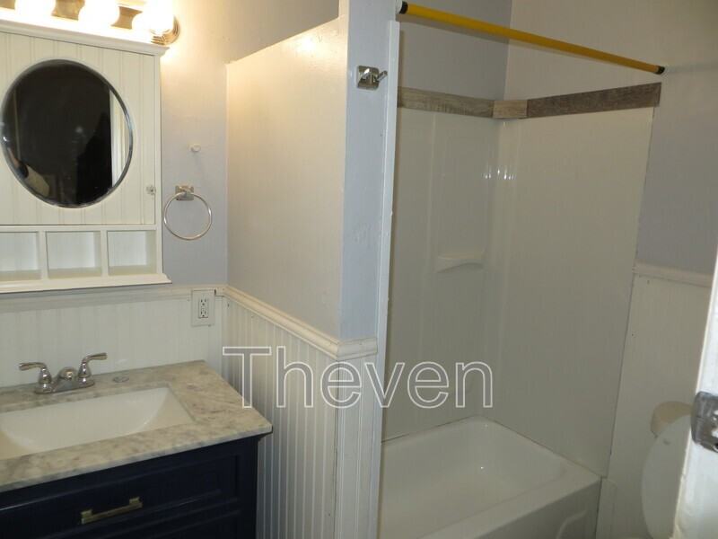 191 Hampshire St #1 - Photo 6 of 12