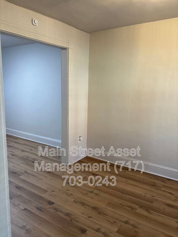 747 S Lime St - Photo 5 of 22