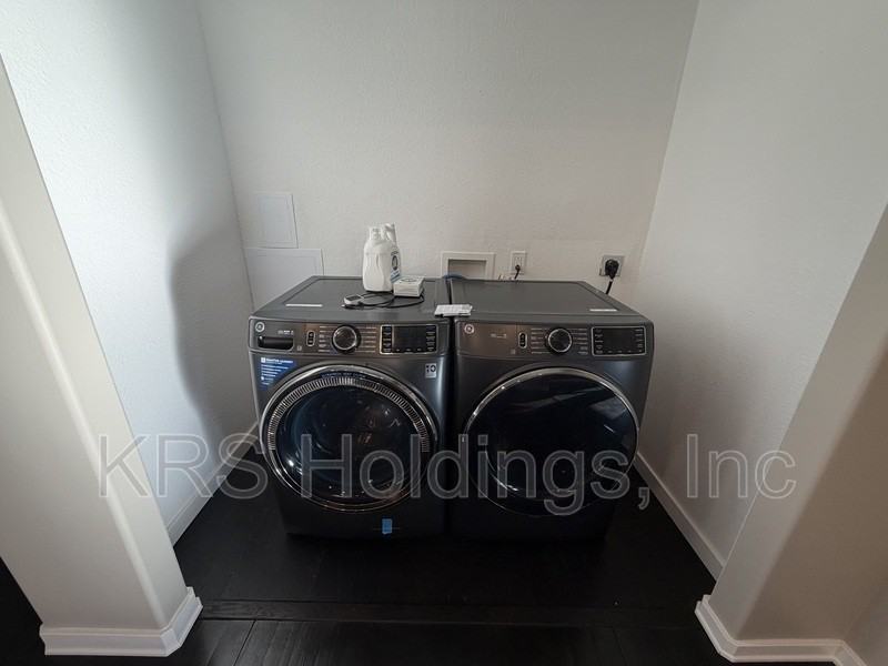 131 Oregon Ave - Photo 5 of 16