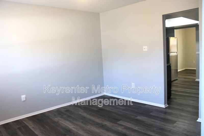 12526 Woodstock Dr E - Photo 6 of 26