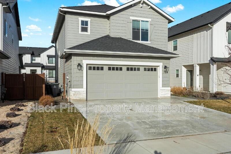 7184 W Riverwood St - Photo 2 of 42