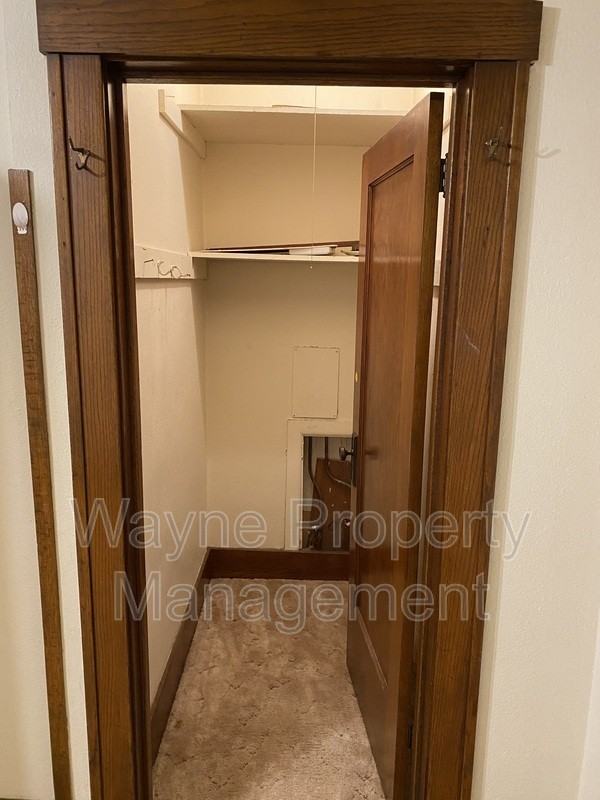 546 2nd St #7 - Photo 5 of 8