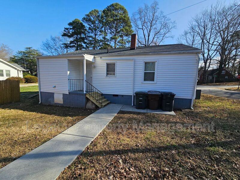 1212 Mccormick St - Photo 6 of 6