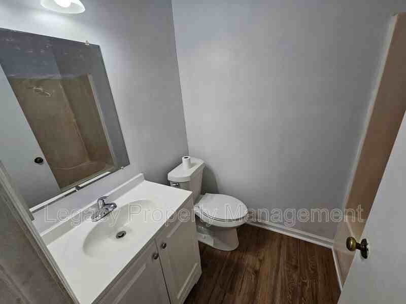 2805 Treestead Cir - Photo 6 of 12