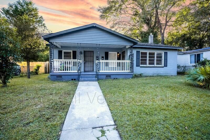 1123 E 70th St #A - Photo 3 of 21